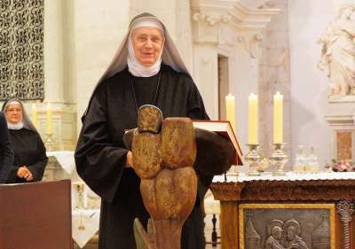 Pismo zahvale mons. Zgrablića M. Anastaziji Čizmin, dugogodišnjoj opatici Samostana sv. Marije u Zadru, povodom prestanka njene službe opatice