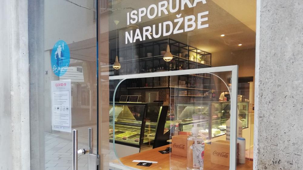 "KORONA KAFIĆI" UNIJELI MALO ŽIVOSTI NA POLUOTOK