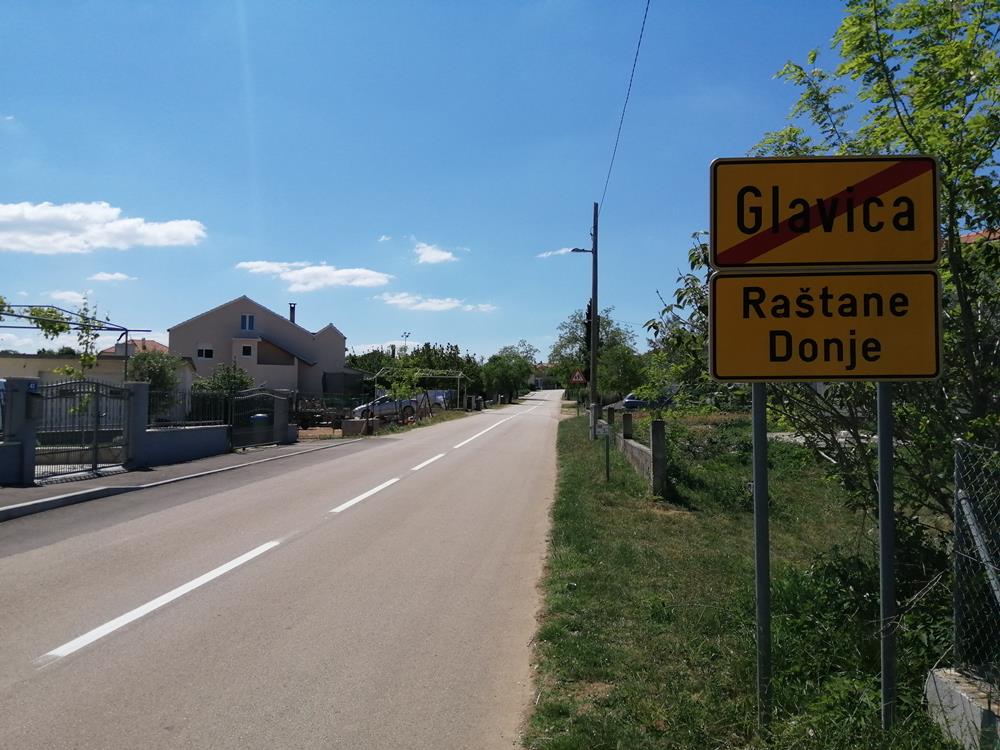 Općina Sv. Filip i Jakov gradi nogostup u Donjim Raštanima