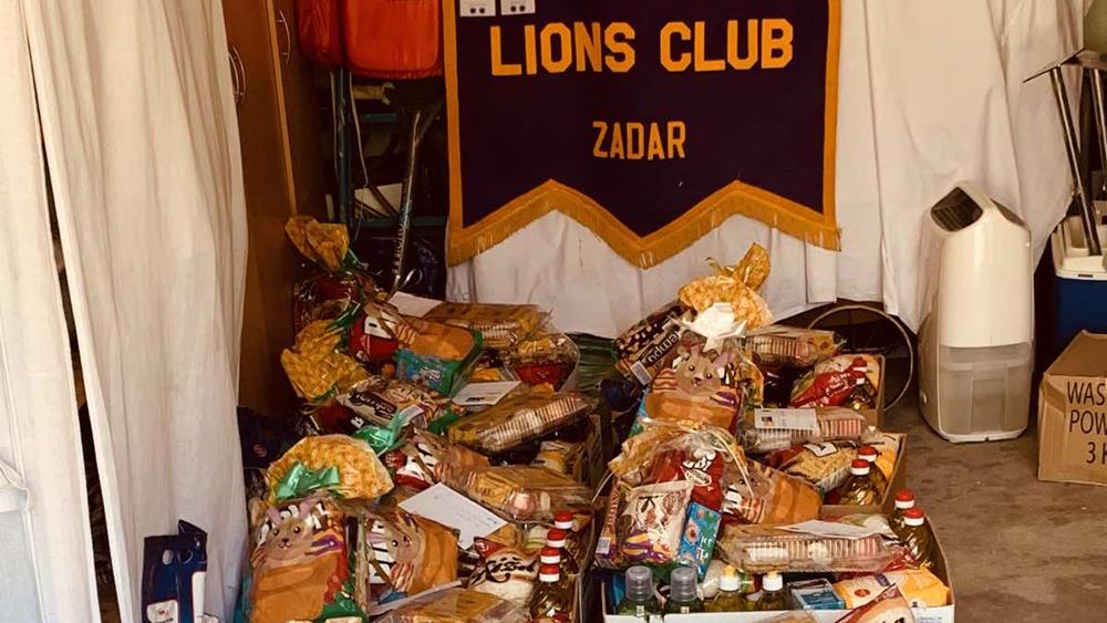 POMOĆ DJECI S DOWN SINDROMOM Humanitarna izložba Ane Kolege u suradnji sa zadarskim Lionsima