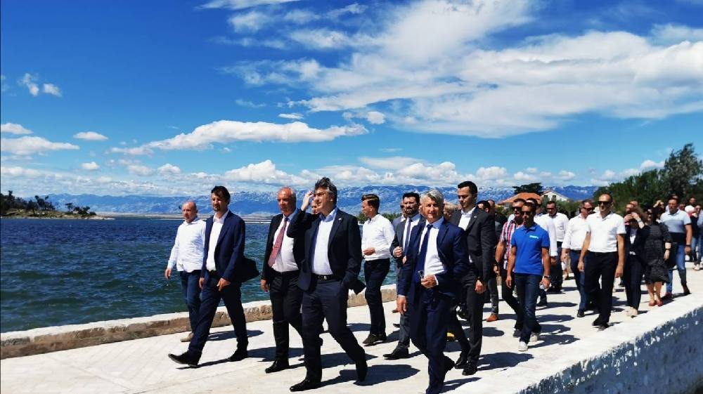 KAMPANJA HDZ-a Plenković iz Nina opleo po Bernardiću i Škori