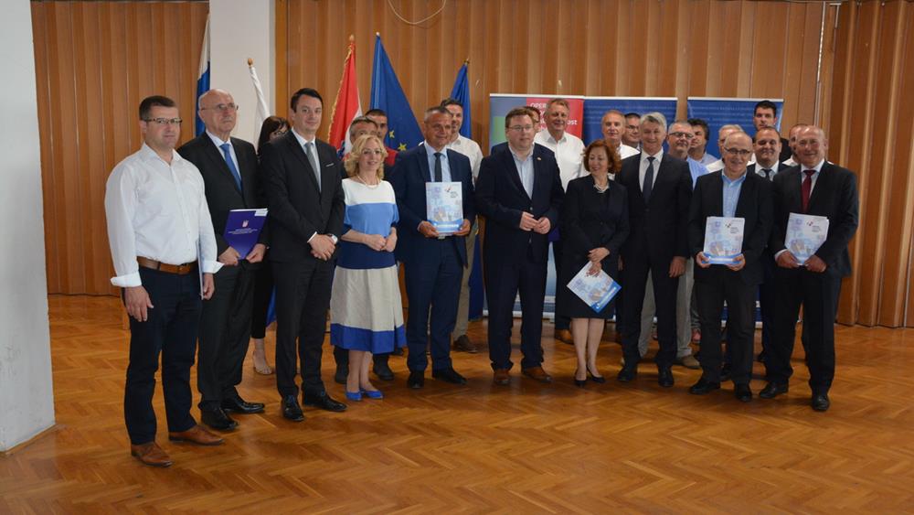 Potpisani ugovori za 30 projekata koji će se realizirati na području Zadarske županije