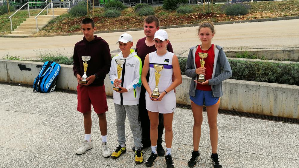 Na teniskim terenima ŠC-a Višnjik održano Regionalno prvenstvo Dalmacije u tenisu U 14