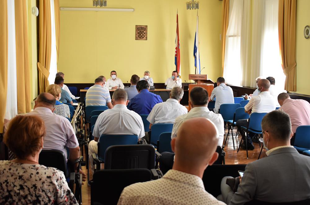 Župan i načelnici općina zadovoljni turističkim rezultatima; na redovnom sastanku raspravljali o sezoni, proračunu, izgradnji azila i drugim ključnim projektima