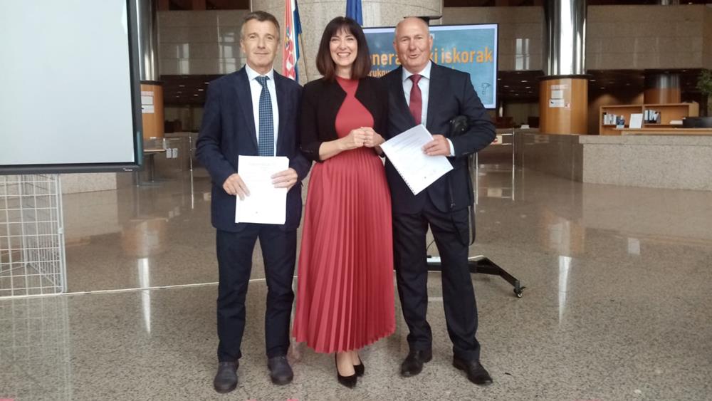 REGIONALNI CENTRI KOMPETENTNOSTI Potpisani ugovori vrijedni 76 milijuna kuna za projekte Strukovne i Medicinske škole