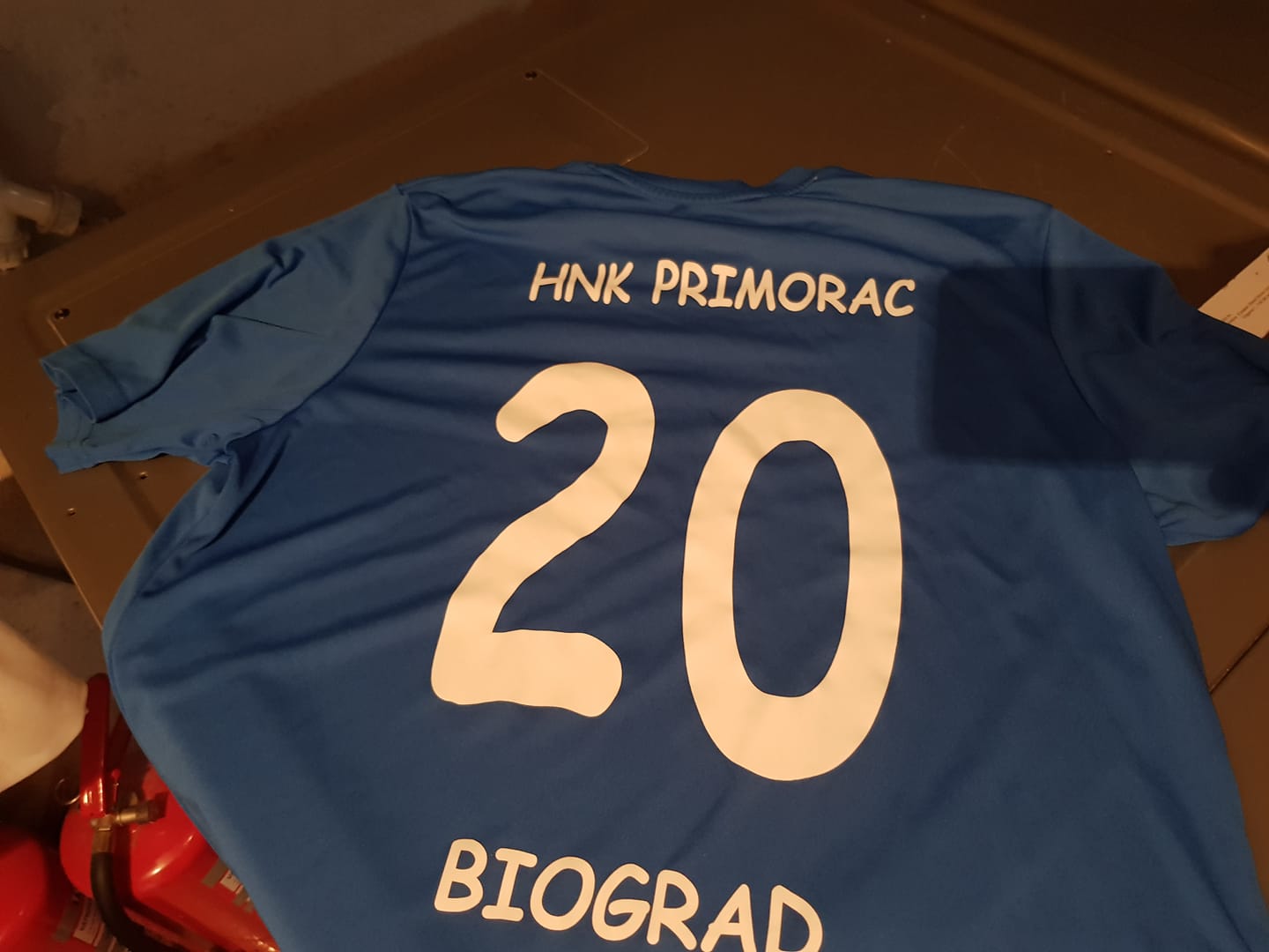 TREĆI PUT ZA REDOM Nogometaši biogradskog Primorca pobjednici Županijskog kupa