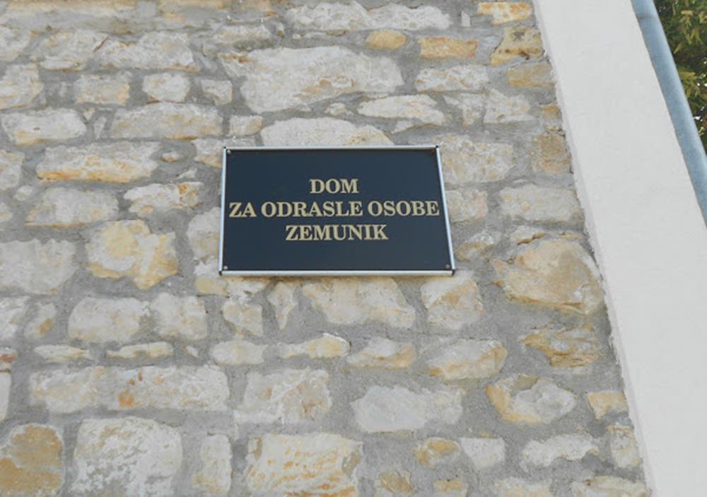 KORONAVIRUS UŠAO U DOM ZA ODRASLE OSOBE U ZEMUNIKU Zaražena jedna djelatnica i troje korisnika!