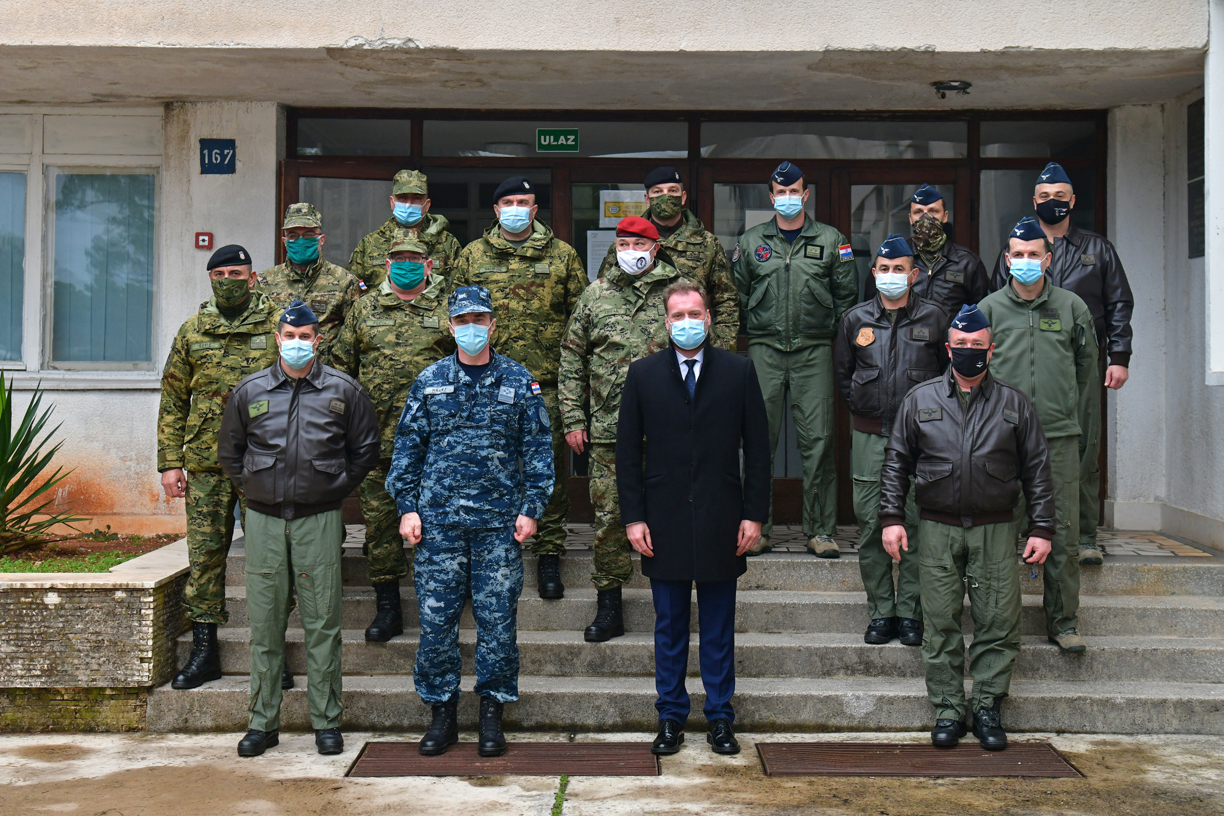 Ministar Banožić i admiral Hranj posjetili vojarnu „Pukovnik Mirko Vukušić“ u Zemuniku