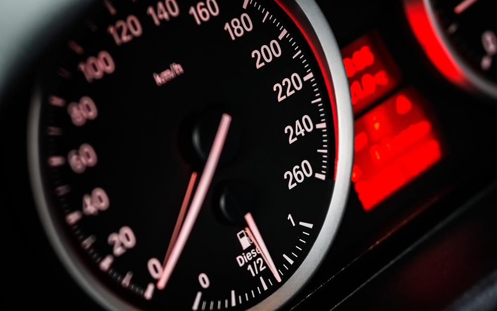 ZAUSTAVIO GA PRESRETAČ Hondu vozio 200 km/h