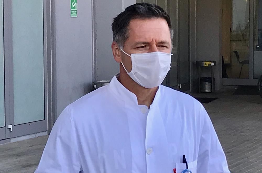 DR. MEDIĆ Veliki broj novooboljelih je očekivan i  trend rasta očekujemo sljedeća 2-3 tjedna. Iako nije potvrđen, omikron je sigurno došao i do naše županije