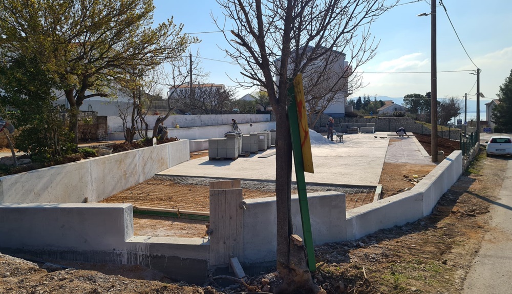MODERNO DJEČJE IGRALIŠTE U MASLENICI  Investicija vrijedna skoro 650 tisuća kuna