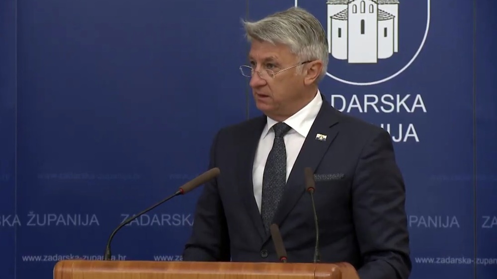 Longin: "Oporba se služi podvalama u svrhu prljave predizborne kampanje"