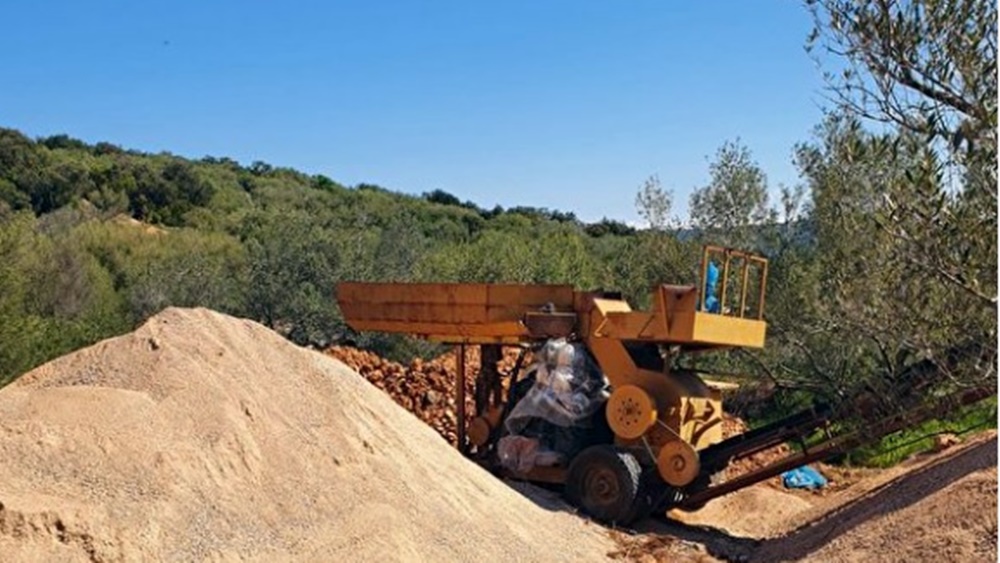 ZADARSKI OTOCIMA SVE VIŠE NOVACA IZ EU FONDOVA Gradonačelnik Dukić obišao Iž i Ravu