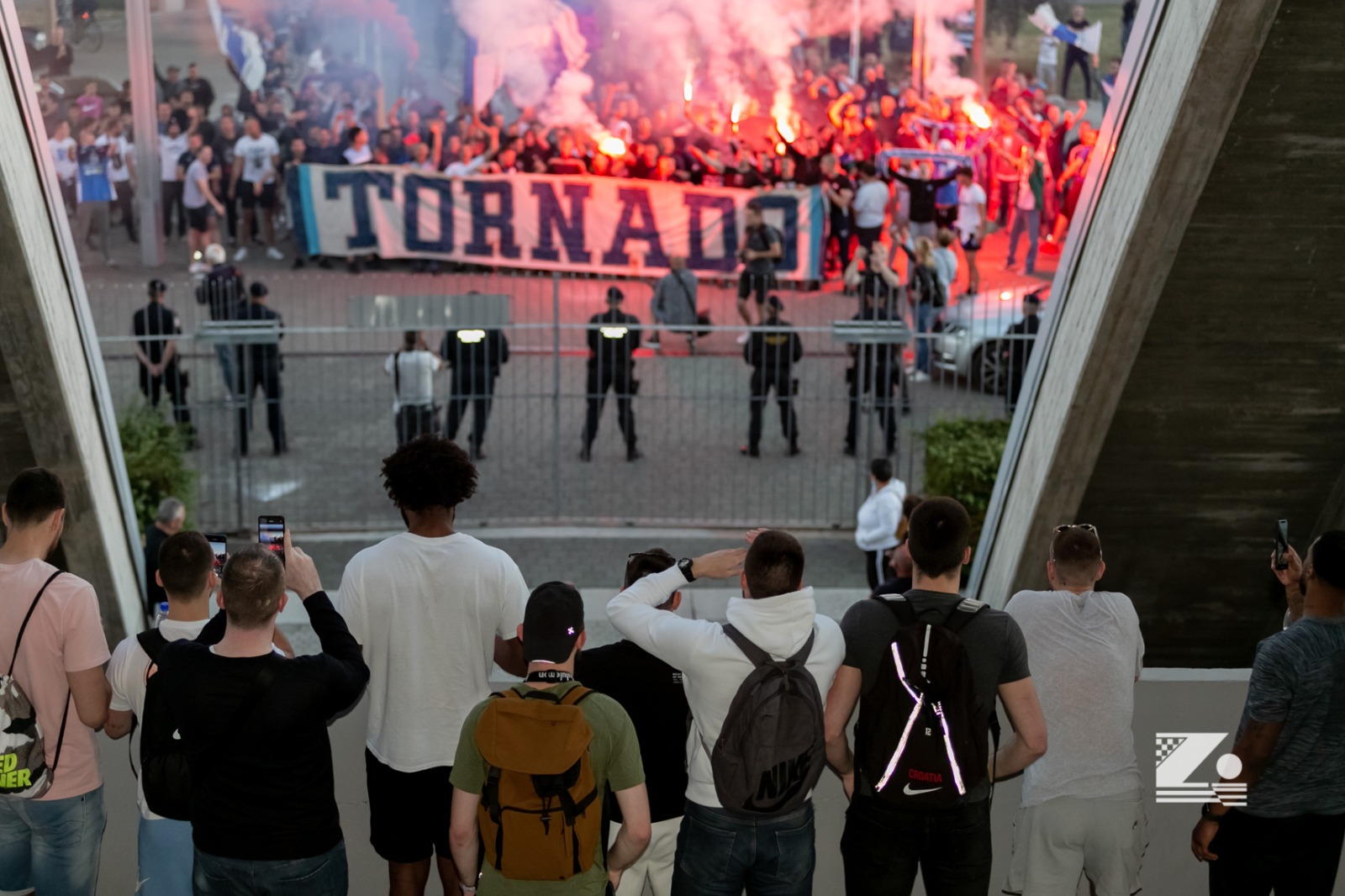 Tornado pozdravio igrače Zadra ispred dvorane na Višnjiku