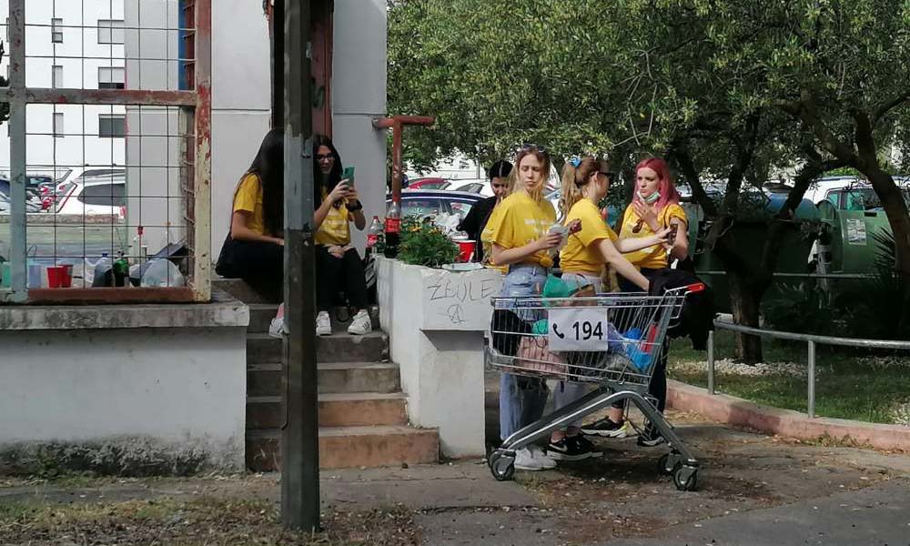 Maturanti proslavili kraj još jedne pandemijske nastavne godine