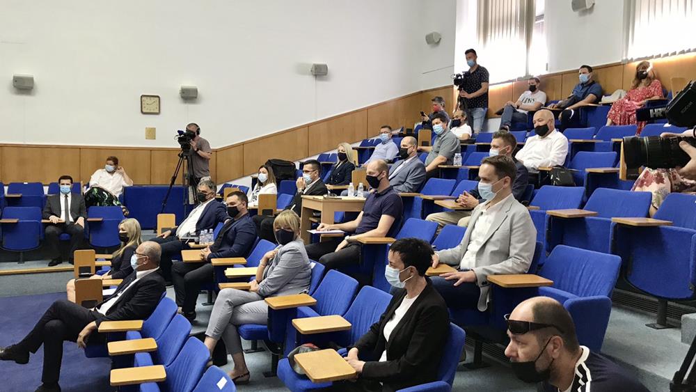 Na aktualnom satu Gradskog vijeća o KK Zadru, pogodovanju privatnim interesima, troškovima savjetnika...