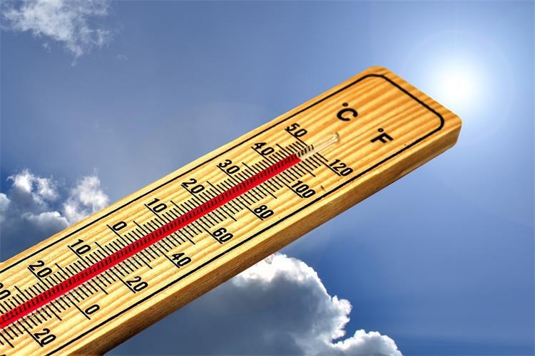 PRED NAMA PRVI TOPLINSKI VAL Objavljene preporuke za zaštitu zdravlja
