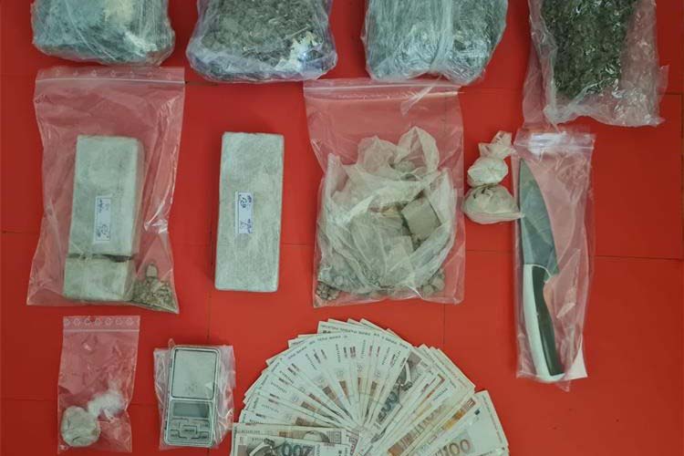 Kod državljanina Crne Gore pronađeno 1,3 kg heroina i 1,8 kg marihuane