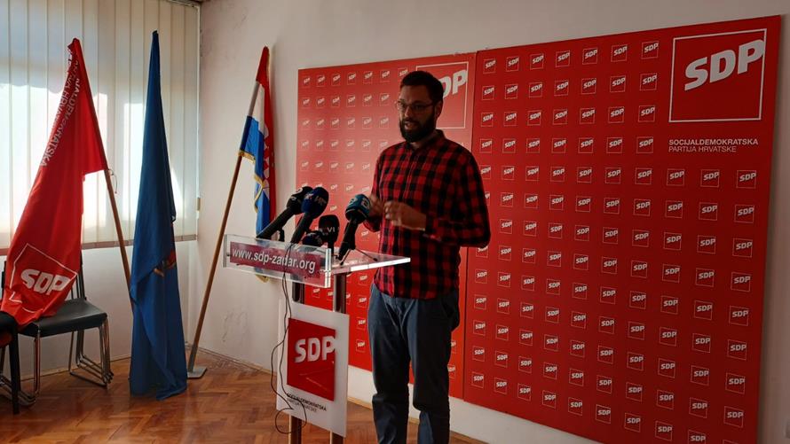 SDP-ov Jure Zubčić upozorava na političke ucjene u Gračacu