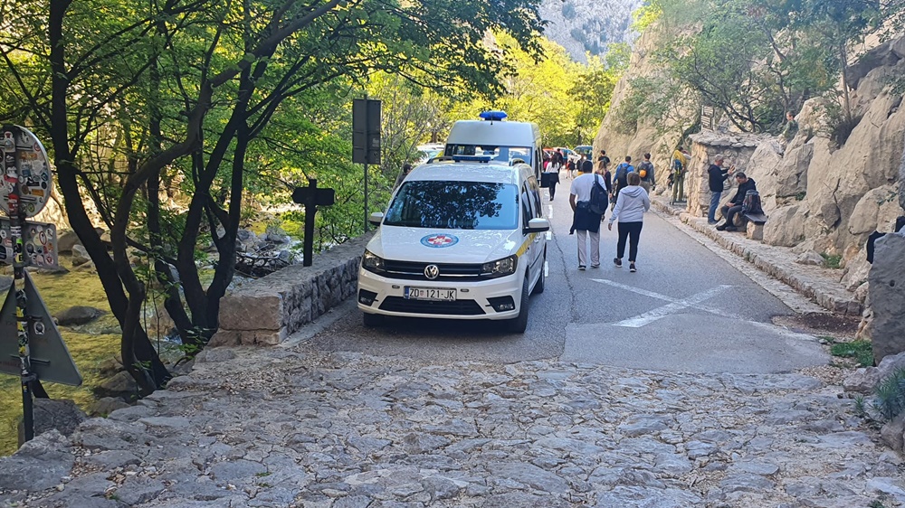 RADNO NA PRAZNIK RADA ZA STANICU ZADAR Subotu i nedjelju članovi Stanice Zadar proveli na ukupno pet dežurstava i dvije akcije