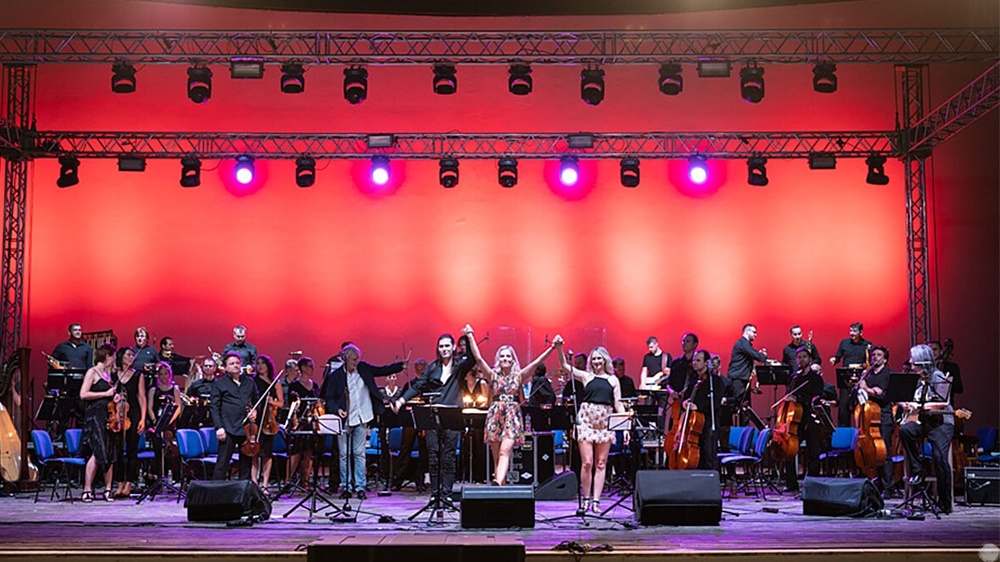 ROCK THE OPERA – Zagrebačka filharmonija i Dino Jelusić na Višnjiku!