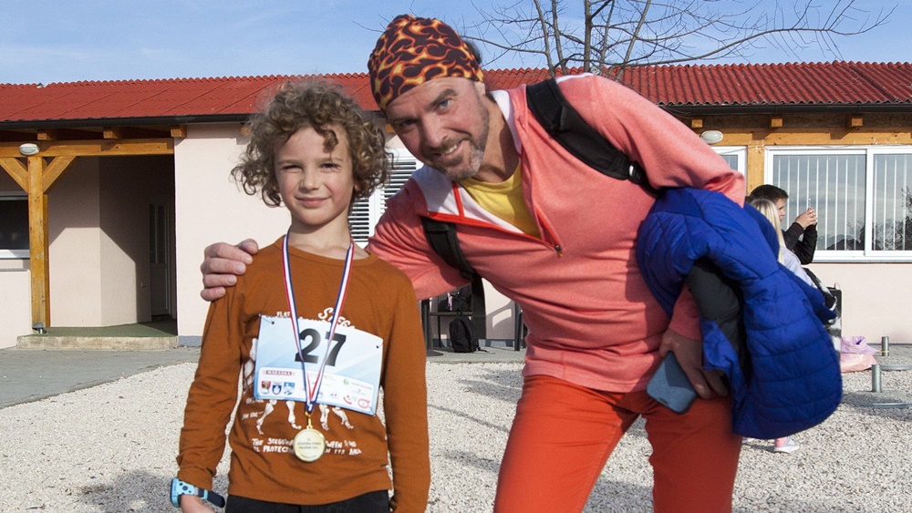 POLIČNIK 2021 Sedmogodišnji Emil Jones zvijezda utrke na 10 km