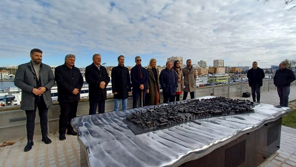 "ZADAR BAŠTINI" Na Muraju postavljena interaktivna maketa poluotoka koja ima zvuk grada