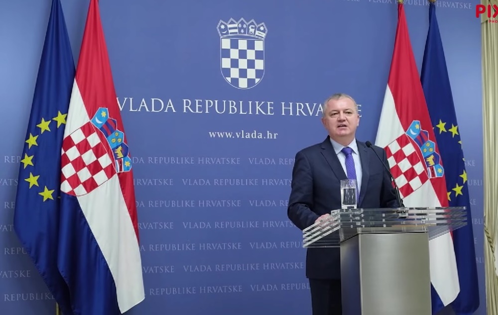 POLICIJA UPALA U STAN MINISTRA HORVATA! Grmoja: "Pada Horvat, pada i Ćorić, vrijeme je da padne i korumpirana Plenkovićeva Vlada"