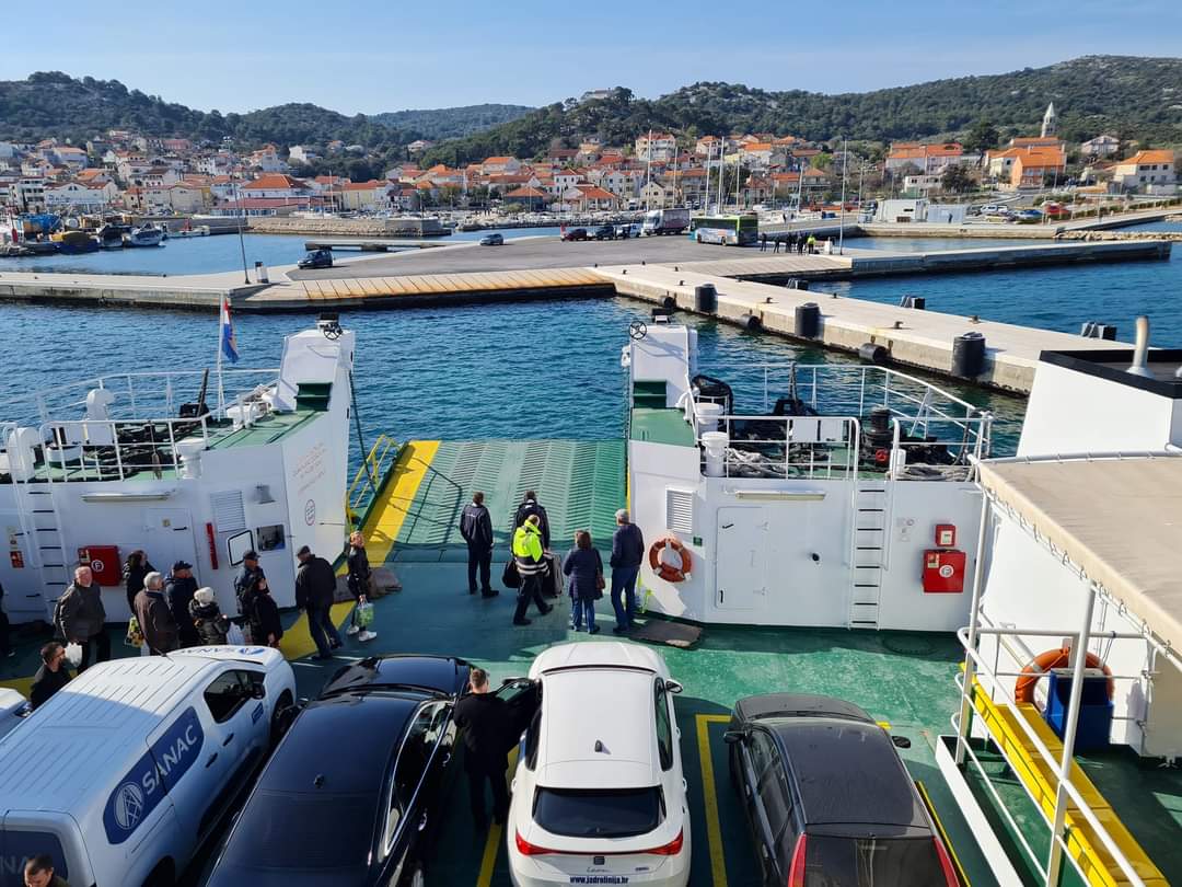 Otvorena nova trajektna luka Tkon