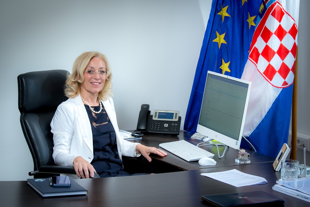 PRILIKA ZA PODUZETNIKE Poziv za sudjelovanje u regionalnim lancima vrijednosti Jadranske Hrvatske