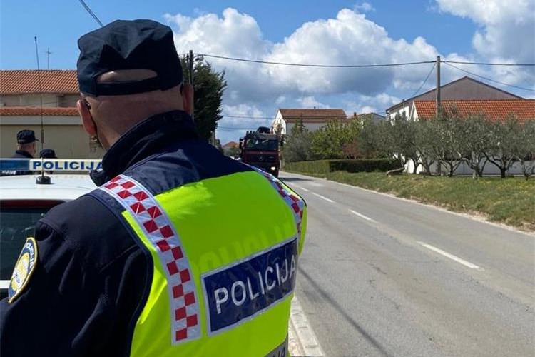 Pojačani nadzor prometa te planirane aktivnosti nastavljaju se i u dane vikenda
