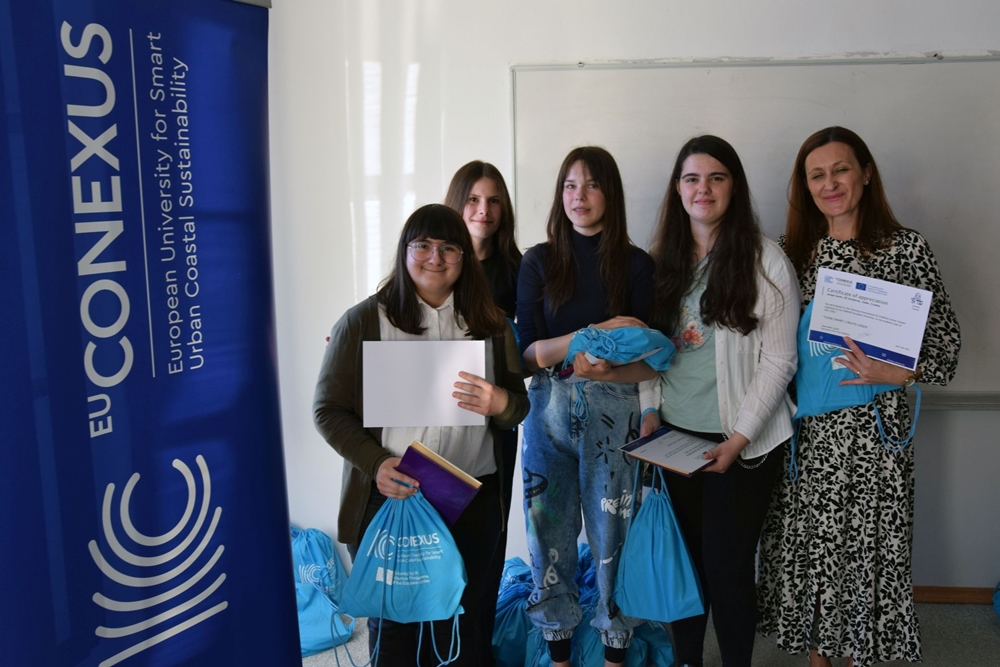 Učenici Budinića i Smiljevca projektirali najbolje pametne zgrade