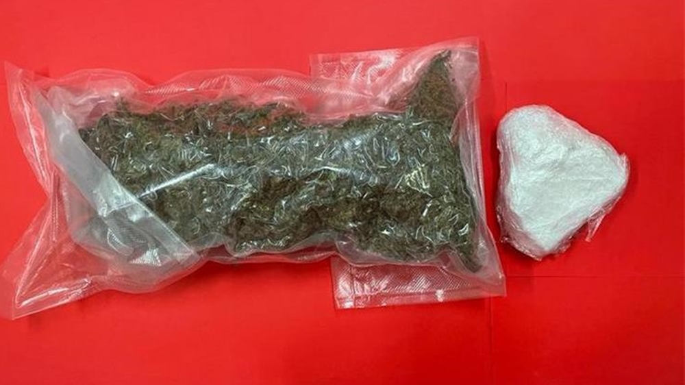 "PALA" DILERICA S BULEVARA Policija kod 25-godišnjakinje pronašla 300 g kokaina i više od kilograma marihuane