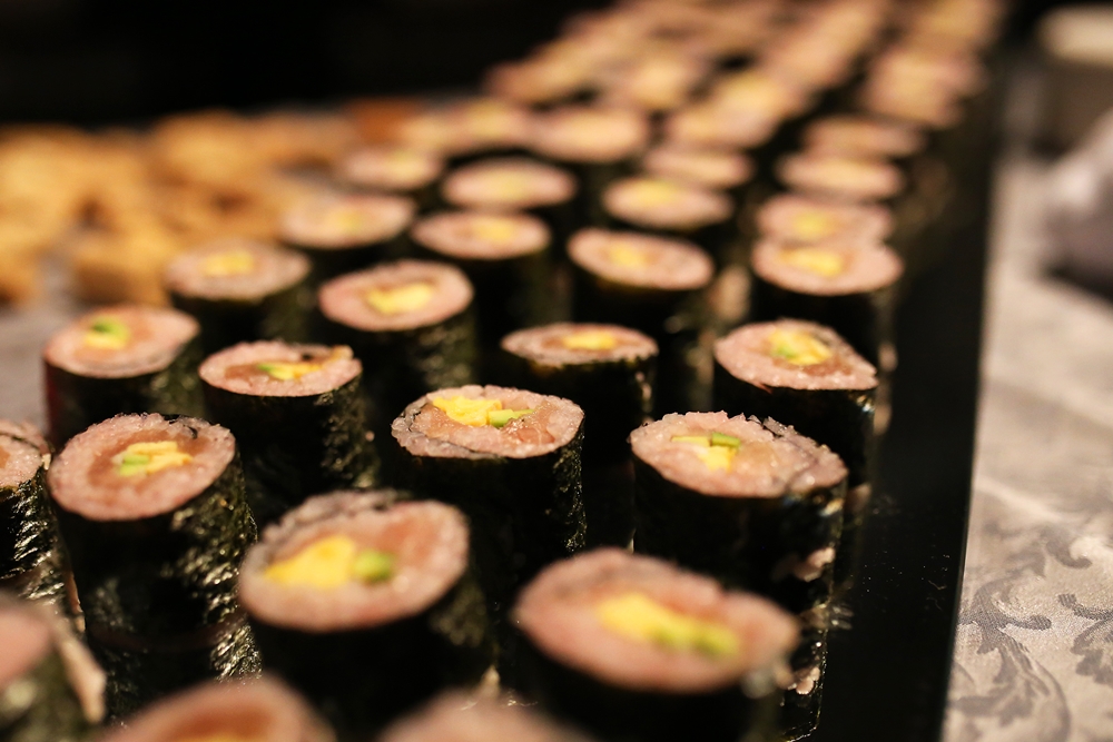 Prvi dan 6. Tuna, Sushi & Wine Festivala: Chef Robert Pinto priprema srdele i tune na tradicionalne načine