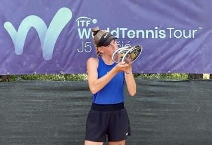 Chiara Jerolimov predala meč u finalu parova na PH