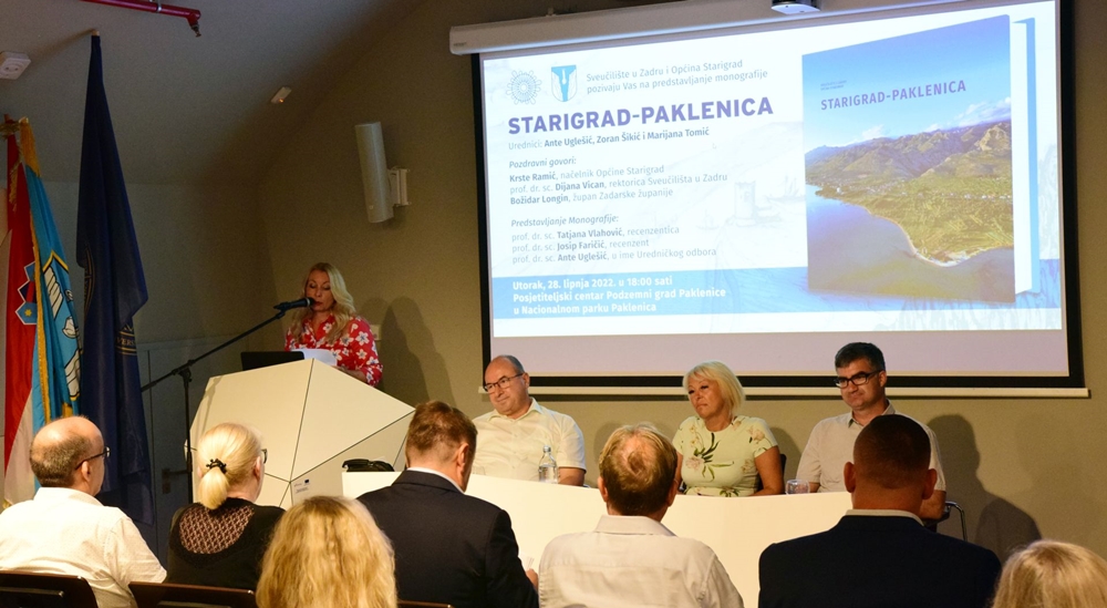 PREDSTAVLJENA MONOGRAFIJA „STARIGRAD – PAKLENICA“ Bez obzira na korist koju turizam donosi, treba voditi računa o očuvanju ovog jedinstvenog prostora