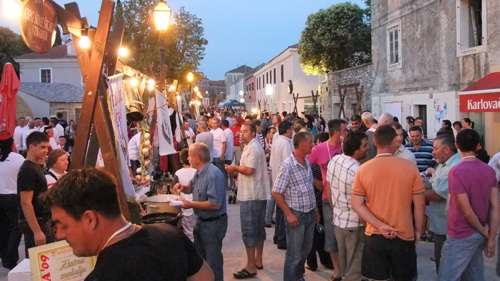 LITO U BENKOVCU Sutra na Šetalištu kneza Branimira  održava se popularna „Bukara Benkovac"