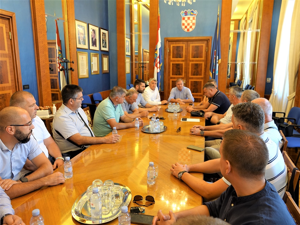 Ilegalni priljučci i krađa vode stvaraju probleme u vodoopskrbi, pojačava se nadzor i kontrola