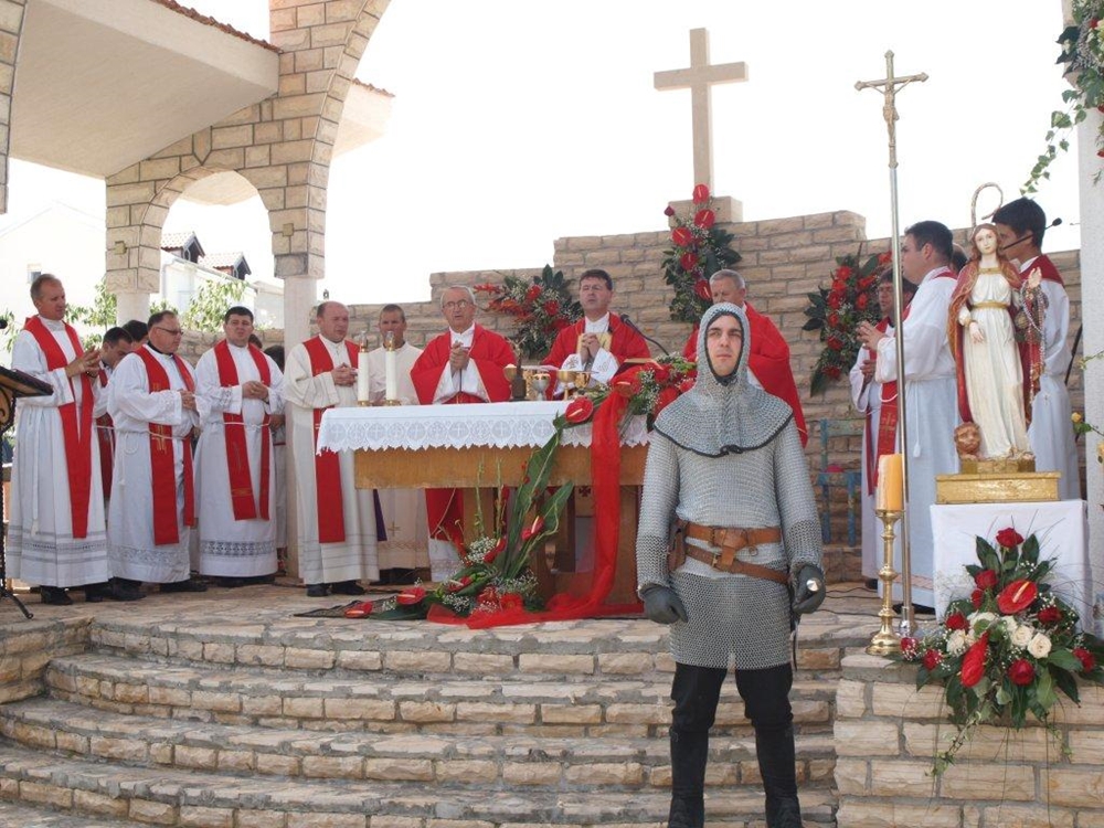 U NEDJELJU Zavjetni blagdan sv. Nediljice u Vrani