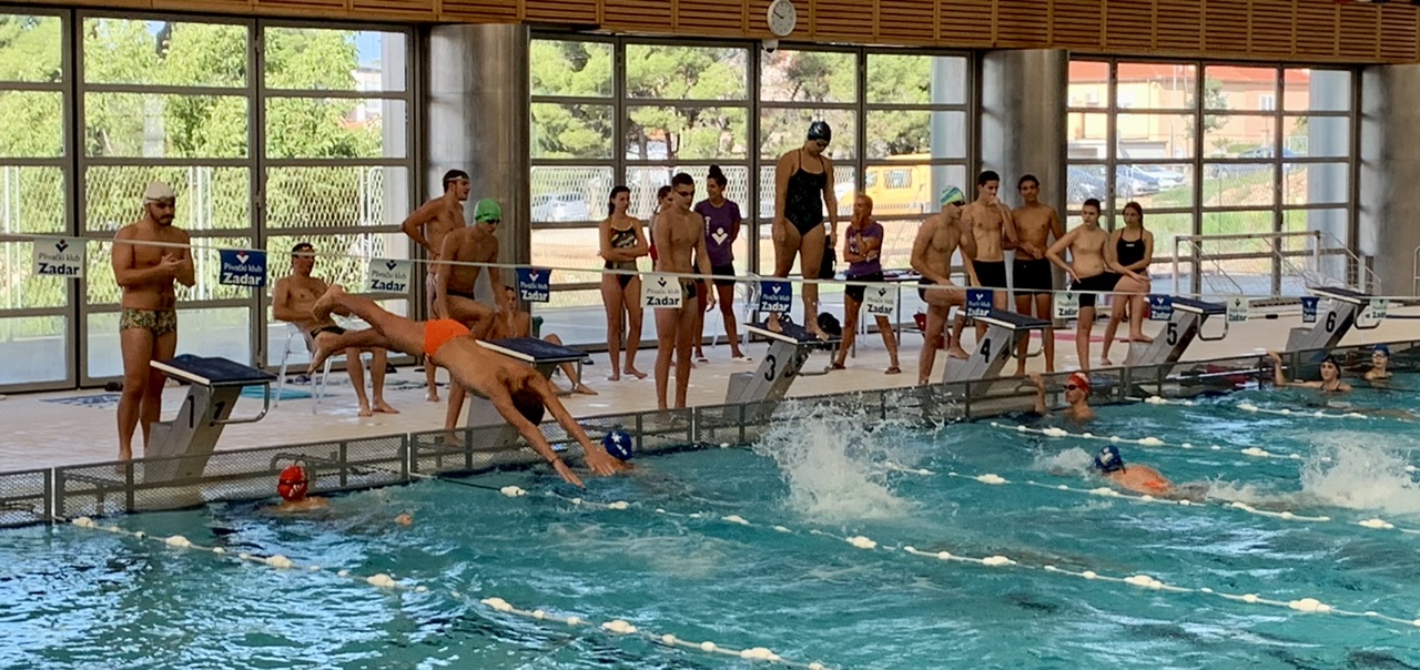 OLIMPIJCI NA PLIVALIŠTU VIŠNJIK Mladim zadarskim plivačima demonstrirali vještine ovog divnog sporta