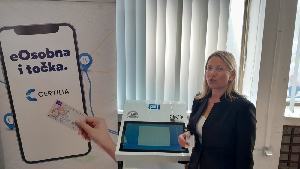 JEDNOSTAVNA AKTIVACIJA E-OSOBNE U POLICIJSKOM CENTRU NA MURVIČKOJ Predstavljene sve prednosti i mogućnosti e-osobne