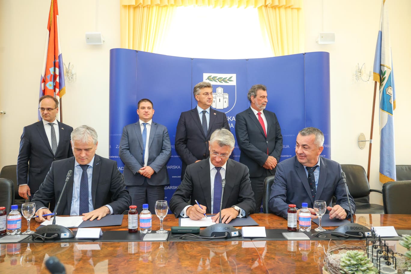 POVIJESNI DAN Potpisan 50 milijuna kuna vrijedan sporazum kao preduvjet za riješenje vodoopskrbe na području cijele Zadarske županije