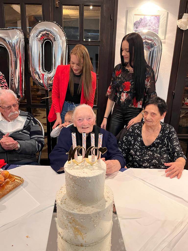 Paškinja Marija Fabijanić, rođena Palčić proslavila 100-ti rođendan