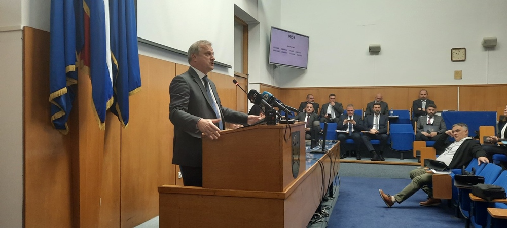 Dukić: "Nikakvi novci iz rebalansa neće biti utrošeni za bazen"