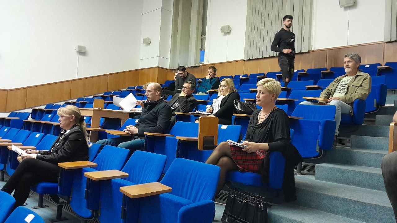 SJEDNICA GRADSKOG VIJEĆA  POVODOM DANA GRADA Krešimir Ćosić proglašen počasnim građaninom Zadra!  Vijeće Francu Luxardu odbilo dati Nagradu za životno djelo!  