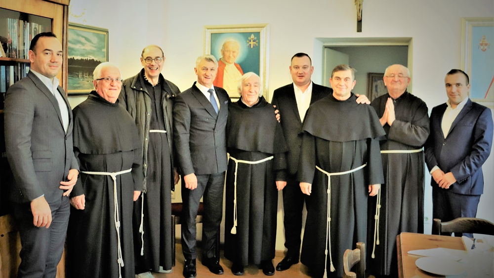 Župan i suradnici u posjetu Franjevcima
