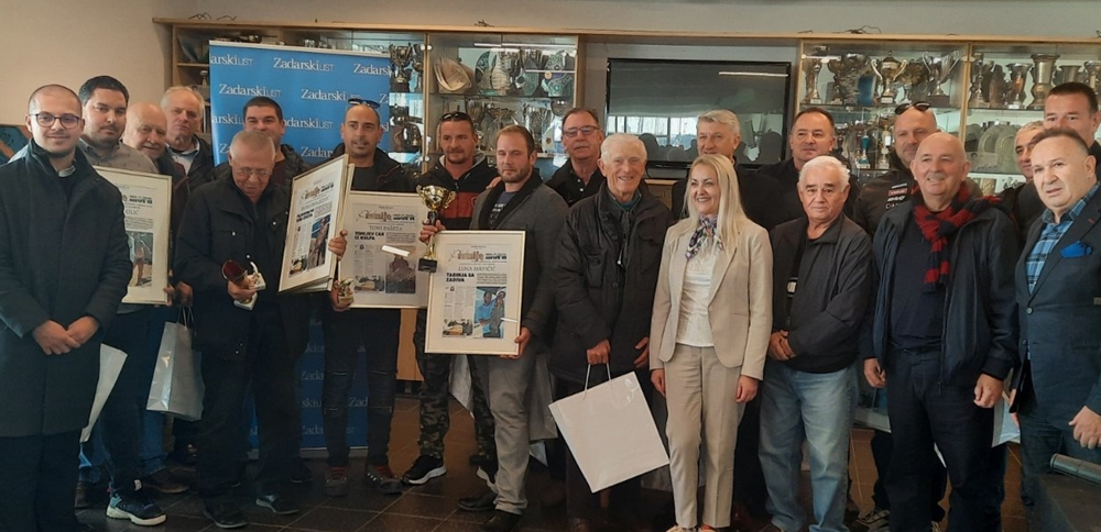 NA VITRENJAKU PROGLAŠENI NAJRIBOLOVCI  ZADRA I ZADARSKE ŽUPANIJE: Grand Prix nagradu odio Dino Bajlo s ulovom tabinje teške preko 4 kg