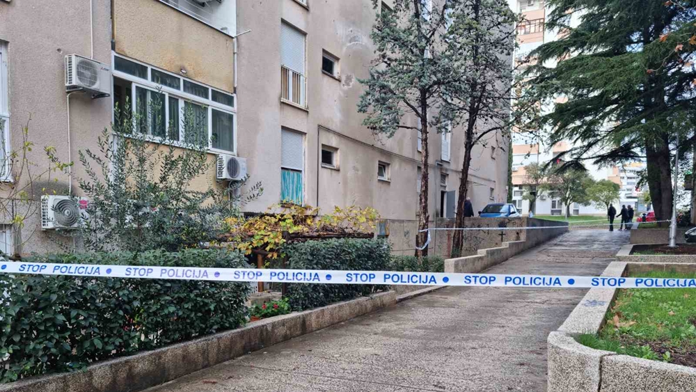 47-godišnjak koji je pucao iz stana na Voštarnici predan u pritvorsku jedinicu; u njegovom stanu pronađeno vatreno oružje, streljivo i marihuana