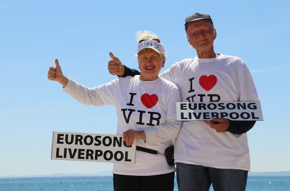 AUTOSTOPOM DO LIVERPOOLA Najpopularniji virski umirovljenici Marica i Mijat kreću u novu životnu avanturu