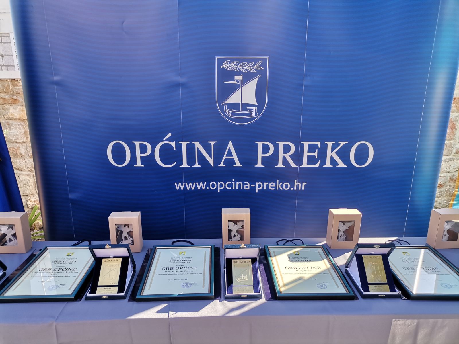 DAN OPĆINE PREKO Ministar Bačić: "Ne bi Preko postizalo to što postiže da nema svog načelnika, svoje Vijeće, svoju upravu!"